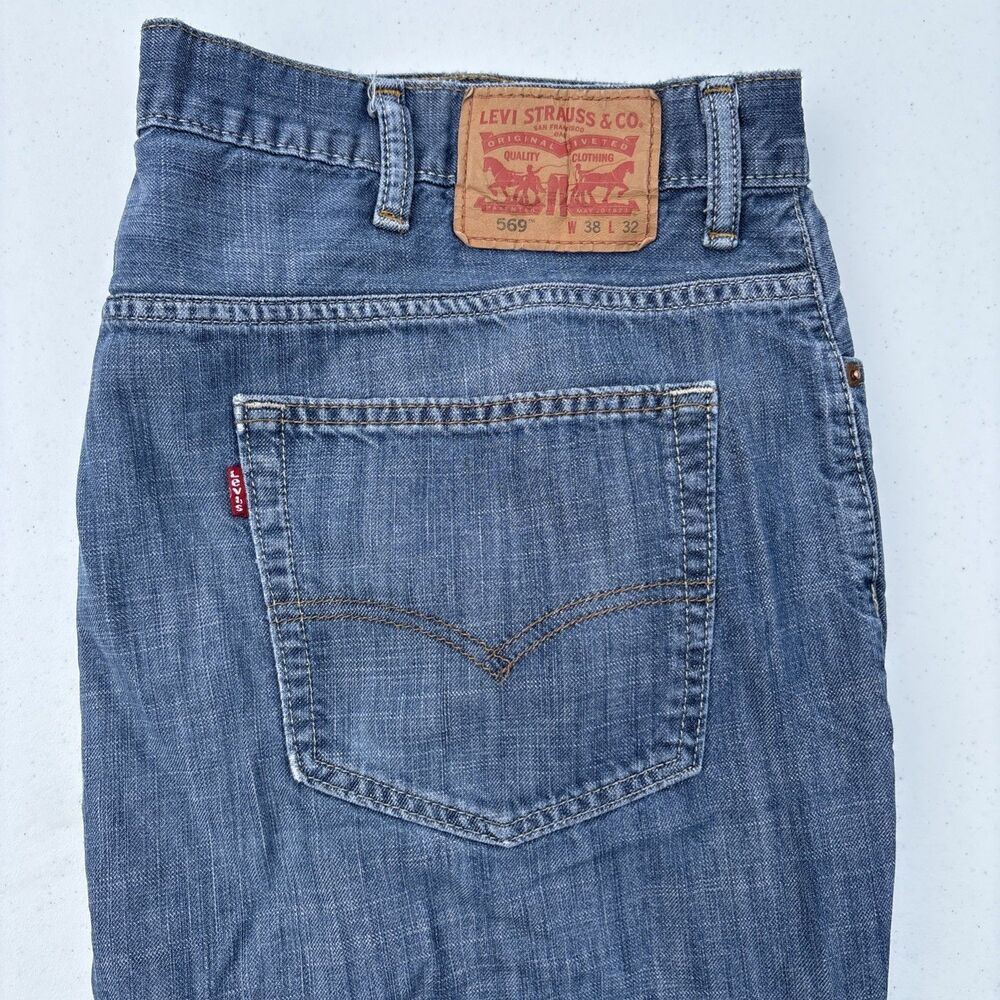 Levi's 569 Jeans Men's 38X32 Blue Denim Relaxed Fit Straight Leg Zip Fly Y2K